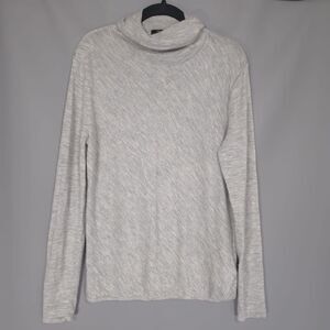 ESCADA 100% CASHMERE Size M Top Sweater Knit Turtleneck Gray Diamond 5024428